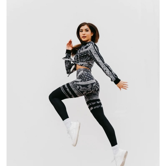 Noir blanc outfit - Picture 4 of 6